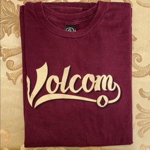 Burgundy tshirt